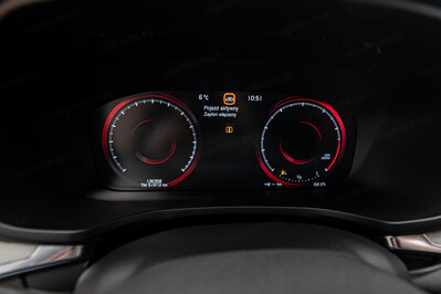 Volvo V60 B4 R-Design aut