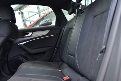 Audi A6 55 TFSI e quattro S Line