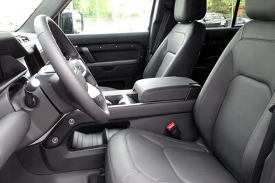 Land Rover Defender 110 X-Dynamic SE