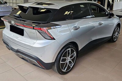 MG 4 64kWh Luxury