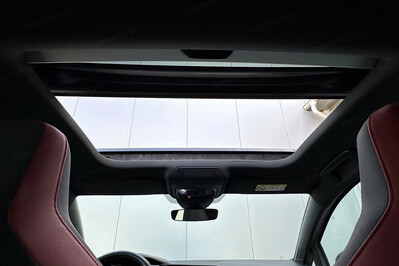 Volkswagen Golf VIII 2.0 TSI GTI DSG