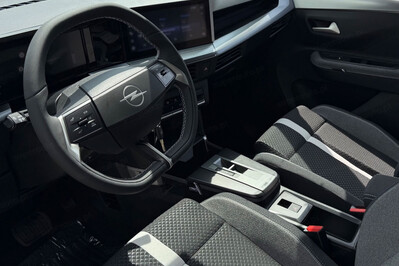 Opel Frontera GS eDTC6 1.2 Turbo