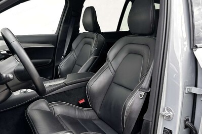 Volvo XC90 T8 AWD Plug-In Hybrid Ultimate Dark 7os aut