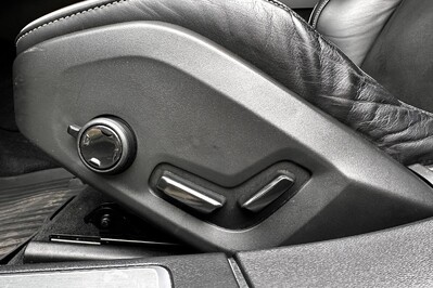 Volvo V90 T8 AWD Plug-In Hybrid R-Design aut