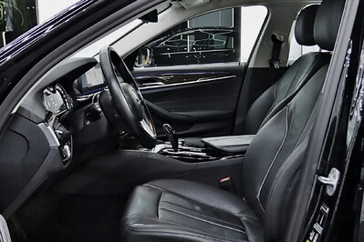 BMW Seria 5 530e xDrive Luxury Line
