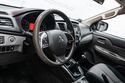 Mitsubishi L 200 2.4 d