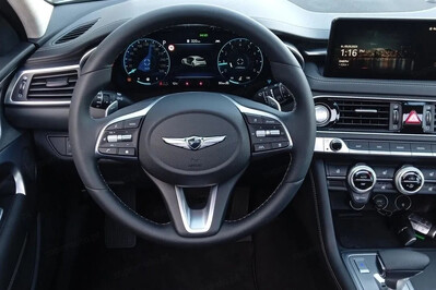 Genesis G70 Shooting Brake G70 2.0T Plus 8AT AWD
