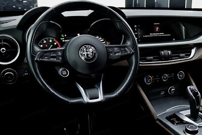 Alfa Romeo Stelvio 2.0 Turbo Veloce Q4 aut