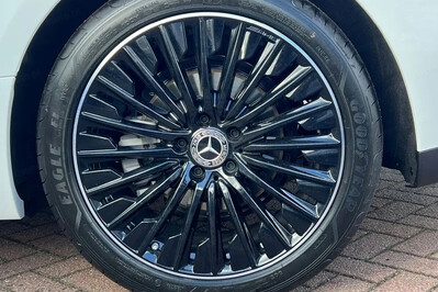Mercedes CLE 300  4-Matic AMG Line