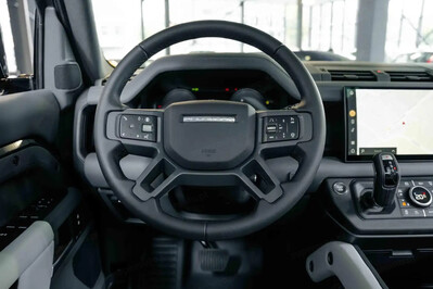 Land Rover Defender 110  D250  X-Dynamic HSE