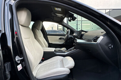 BMW Seria 3 Touring 330e xDrive M Sport