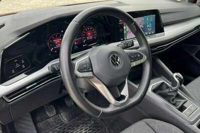 Volkswagen Golf VIII 1.0 TSI Life
