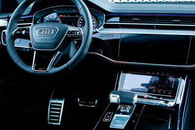 Audi A8 S8 TFSI quattro