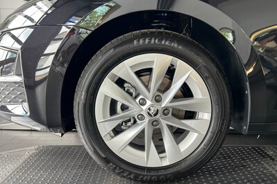 Skoda Octavia Selection Edition 130 1.5 TSI mHEV DSG