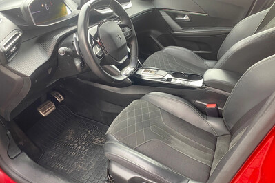 Peugeot 208 1.2 PureTech GT Line S&S EAT8