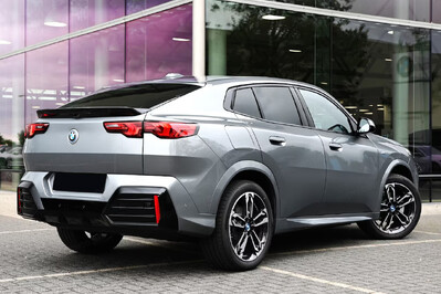 BMW iX2 eDrive20