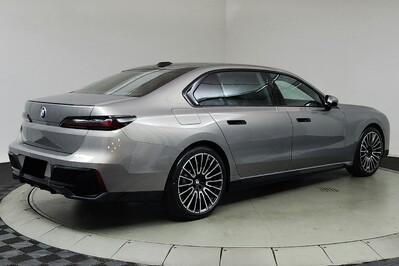 BMW Seria 7 740d xDrive M Sport