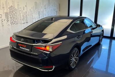 Lexus ES 300h Business Edition