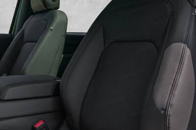 Land Rover Defender 110 D250 X-Dynamic HSE