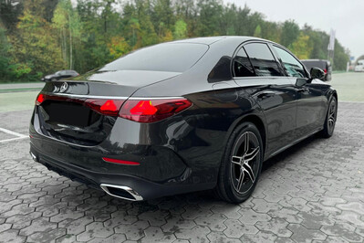 Mercedes E Klasa 220 d 4-Matic AMG