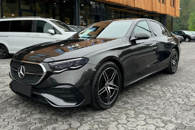 Mercedes E Klasa 220 d 4-Matic AMG