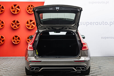Volvo V60 B4 R-Design aut