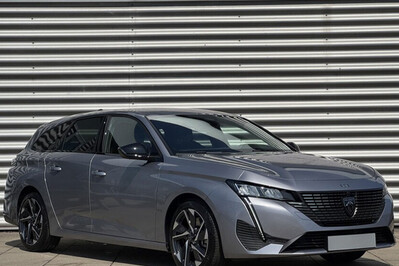 Peugeot 308 Allure EAT8 1.6 Hybrid PHEV