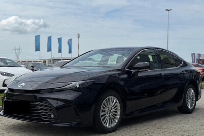 Toyota Camry Comfort 2.5 Hybrid Dynamic Force