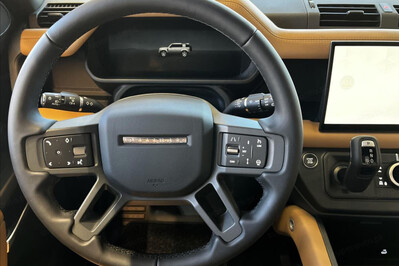 Land Rover Defender 110 D300  X-Dynamic HSE