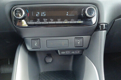 Mazda 2 1.5 Hybrid