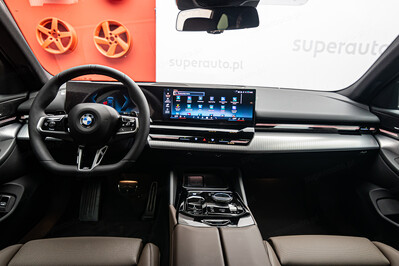 BMW Seria 5 Touring 520d xDrive M Sport