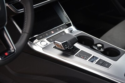 Audi A6 55 TFSI e quattro S Line