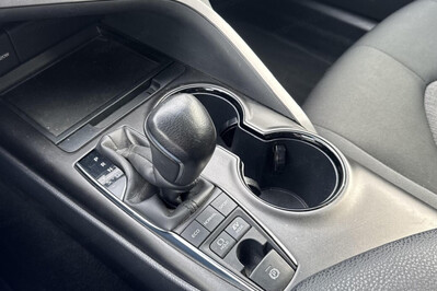 Toyota Camry 2.5 Hybrid Comfort CVT
