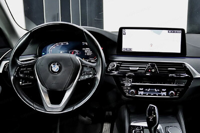 BMW Seria 5 520d xDrive  Luxury Line sport-aut