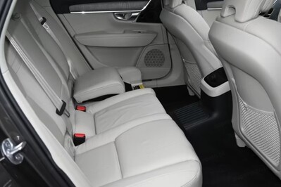 Volvo V90 T6 AWD Plug-In Hybrid Plus Bright