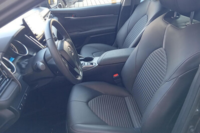 Toyota Camry 2.5 Hybrid Prestige
