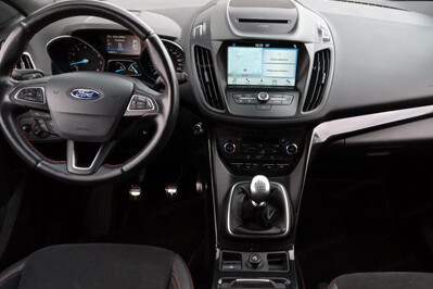 Ford Kuga 1.5 EcoBoost FWD ST-Line