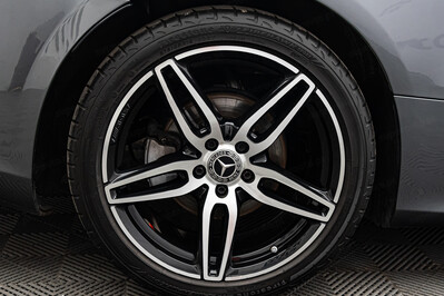 Mercedes E Klasa E 300 Coupe 2.0 9G-TRONIC