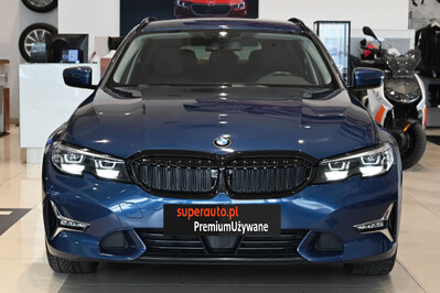 BMW Seria 3 330i Luxury Line aut
