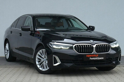 BMW Seria 5 520d xDrive Luxury Line