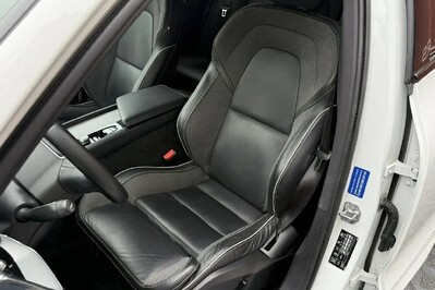 Volvo XC60 B5 B AWD R-Design