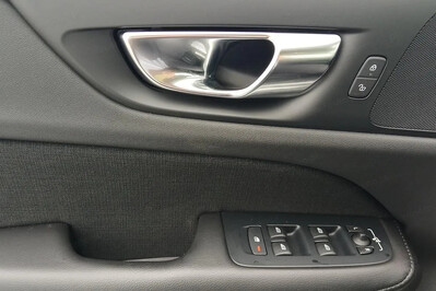 Volvo V60 B3 B Momentum Pro aut