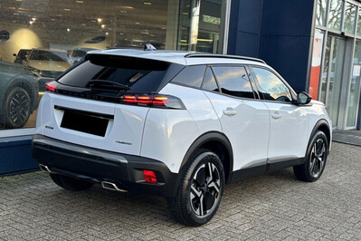 Peugeot 2008 Allure e-DCS 1.2 mHEV