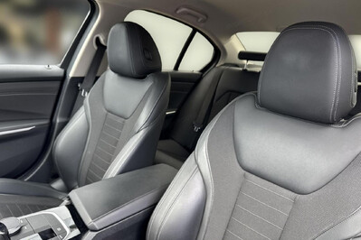 BMW Seria 3 320i