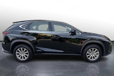 Lexus NX 300h Elegance 2WD