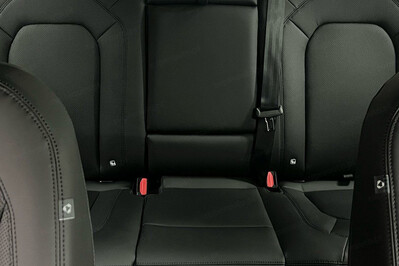 Land Rover Defender 110 D300 X-Dynamic HSE
