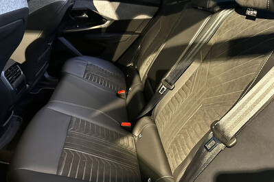 Peugeot 3008 GT e-DCS6 1.2 mHEV