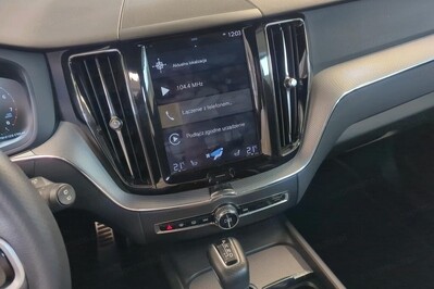 Volvo XC60 T5 AWD R-Design
