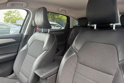 Renault Arkana Intens 1.3 TCe mHEV  EDC