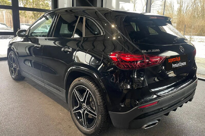 Mercedes GLA 220 4-Matic AMG Line 8G-DCT